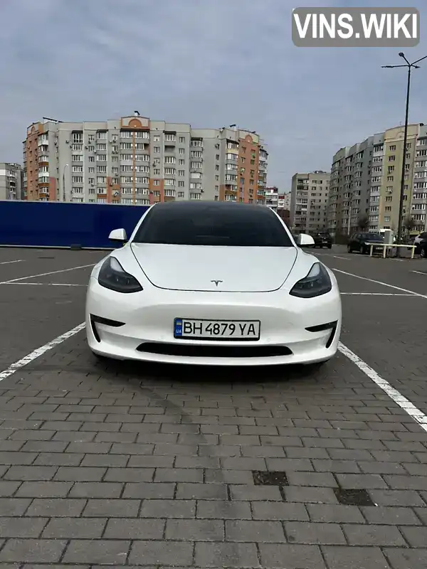 Tesla Model 3 2021, фото з оголошення 2 з 10, VIN 5YJ3E1EAXMF084437