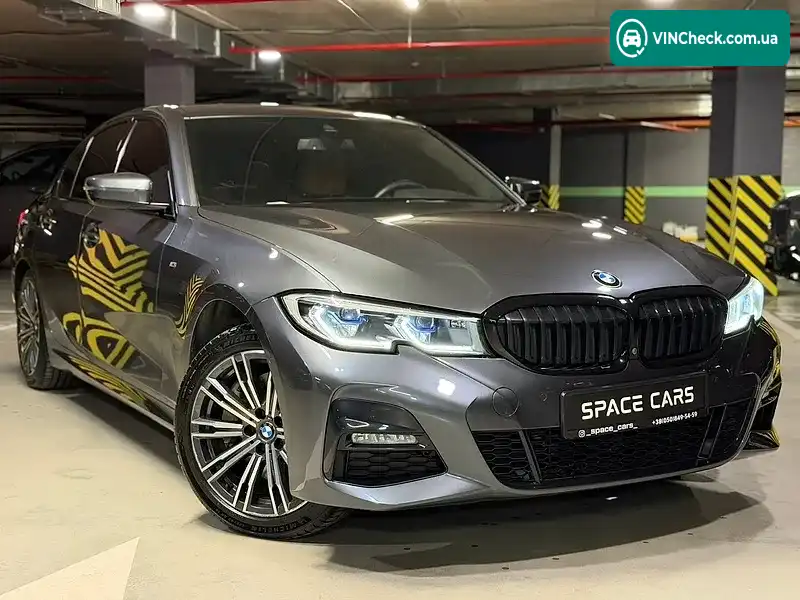 BMW 3 Series 2019, фото з оголошення 2 з 20, VIN WBA5R11030AK34074