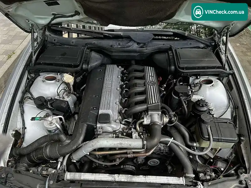 BMW 5 Series 1999, фото з оголошення 1 з 17, VIN WBADF71000BS63579