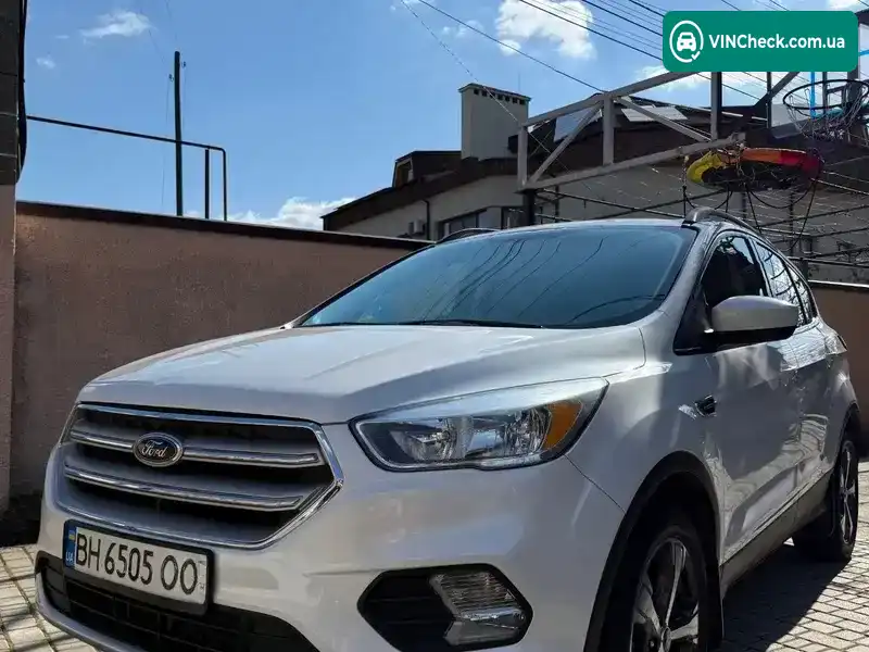 Ford Escape 2018, фото з оголошення 1 з 18, VIN 1FMCU9HD8JUC52355