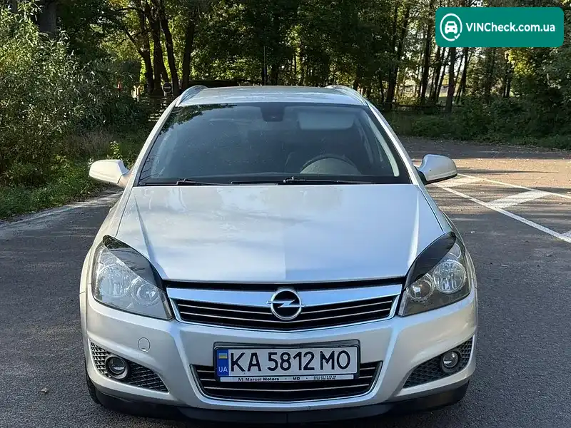 Opel Astra 2010, фото з оголошення 1 з 14, VIN W0L0AHL35A5056362