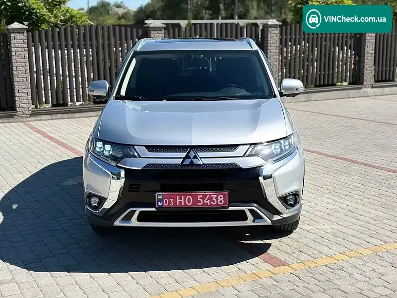 Mitsubishi Outlander 2019, фото з оголошення 2 з 20, VIN JA4AZ3A35KJ000300