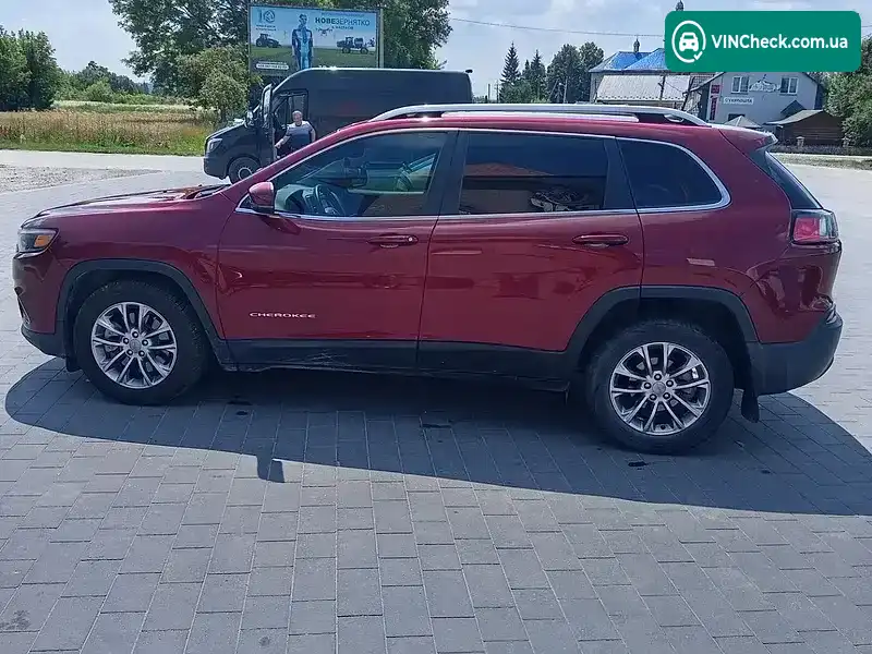 Jeep Cherokee 2018, фото з оголошення 1 з 7, VIN 1C4PJLLB8KD129092