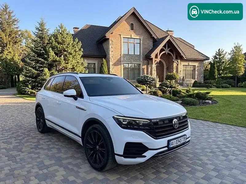 Volkswagen Touareg 2018, фото з оголошення 2 з 20, VIN WVGZZZCRZJD009708