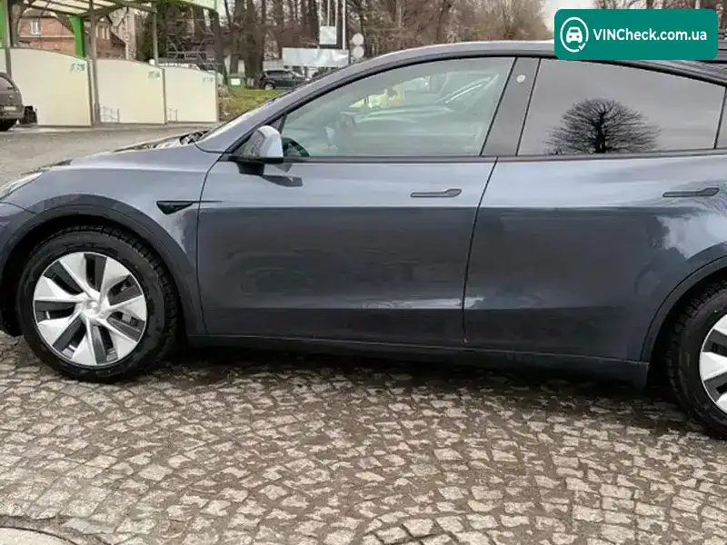 Tesla Model Y 2021, фото з оголошення 2 з 15, VIN 5YJYGDEEXMF297151
