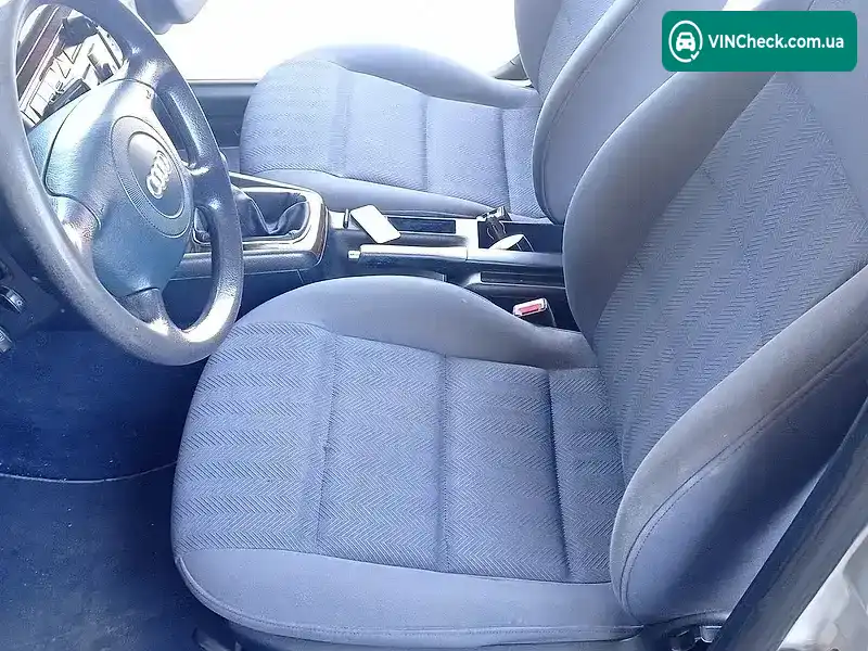 Audi A4 2000, фото з оголошення 2 з 20, VIN WAUZZZ8DZ1A052832
