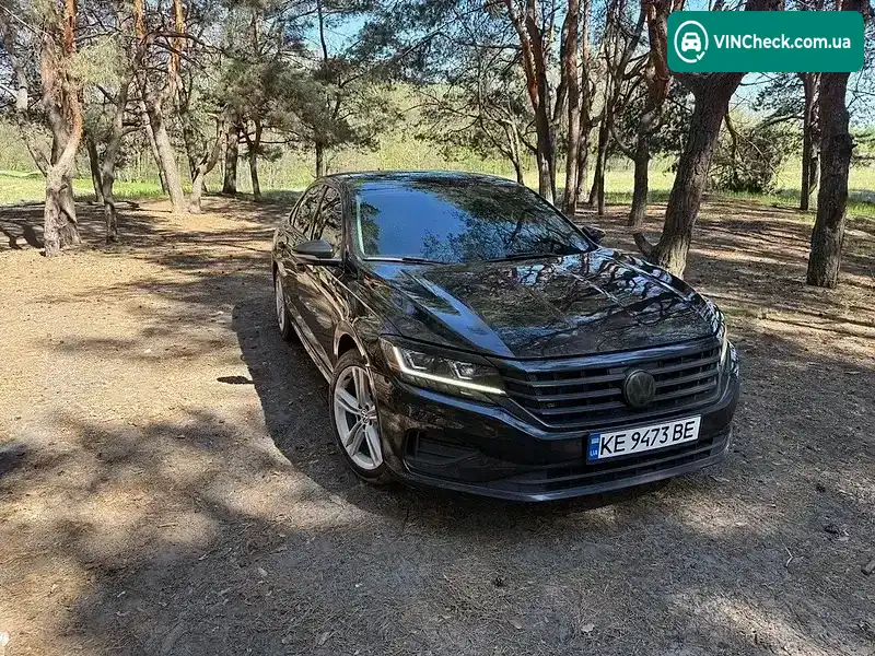 Volkswagen Passat 2020, фото з оголошення 2 з 20, VIN 1VWSA7A35MC000505