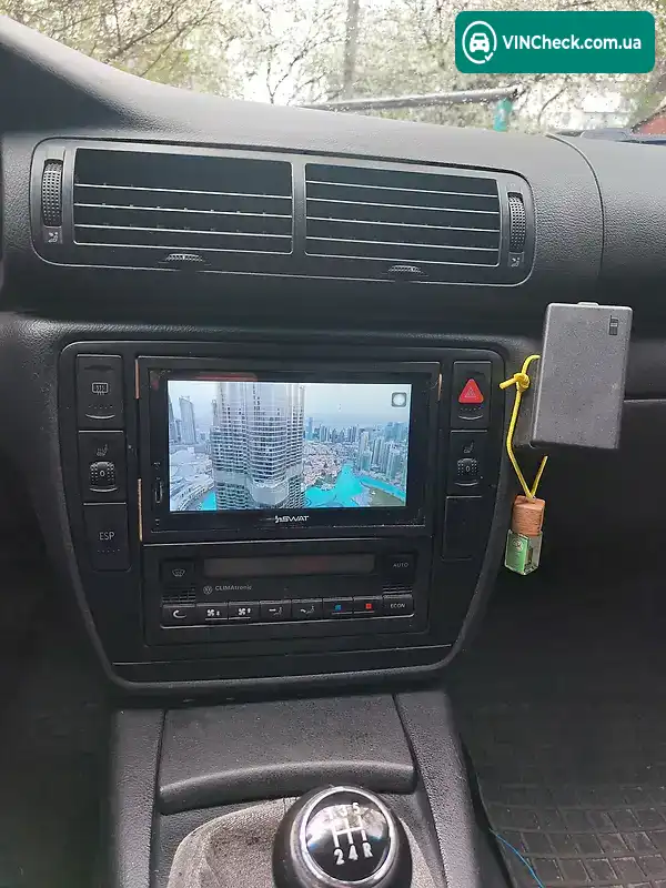 Volkswagen Passat 2002, фото з оголошення 1 з 11, VIN WVWZZZ3BZ2E386110