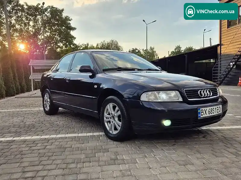 Audi A4 1999, фото з оголошення 1 з 10, VIN WAUZZZ8DZYA079642