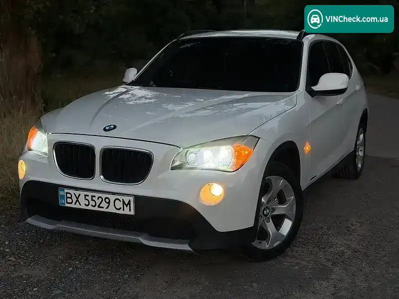 BMW X1 2011, фото з оголошення 2 з 20, VIN WBAVP11080VR71463