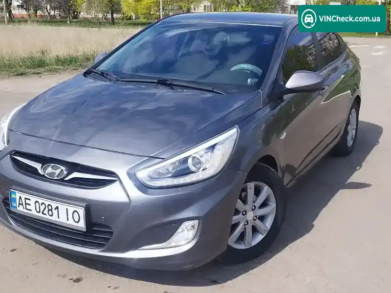 Hyundai Accent 2013, фото з оголошення 2 з 10, VIN Z94CU41CBDR252276