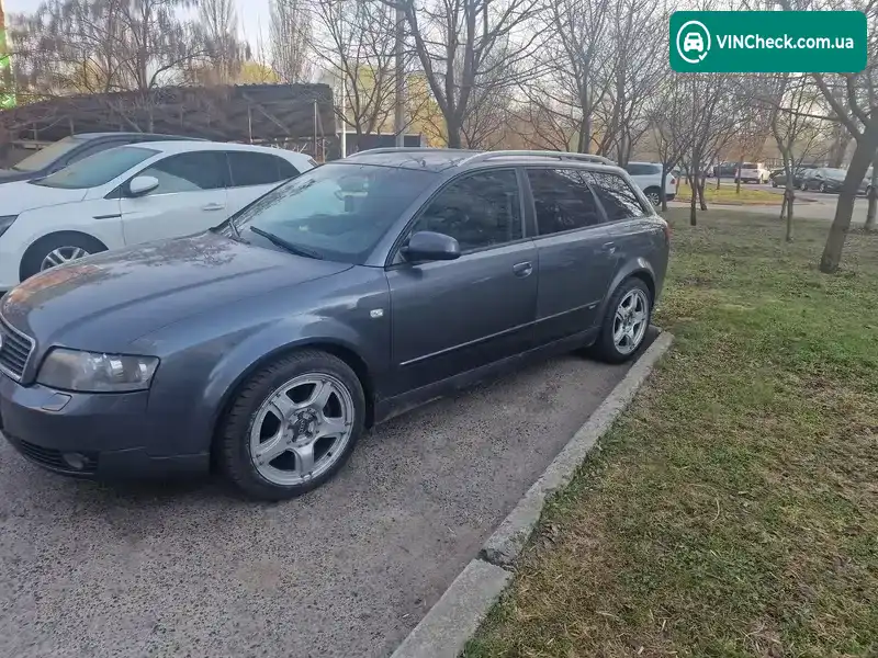 Audi A4 2004, фото з оголошення 2 з 8, VIN WAUZZZ8E35A103252