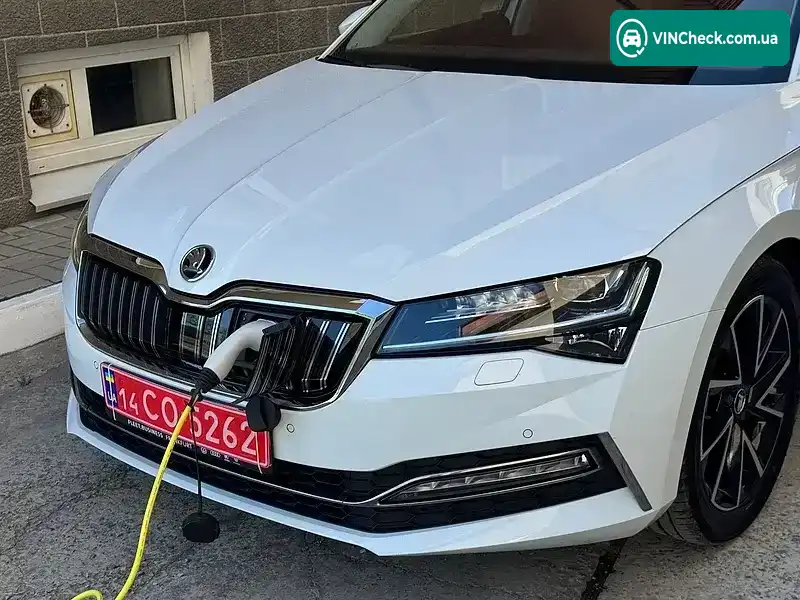 Skoda Superb 2021, фото з оголошення 2 з 21, VIN TMBJW9NP7M7073702