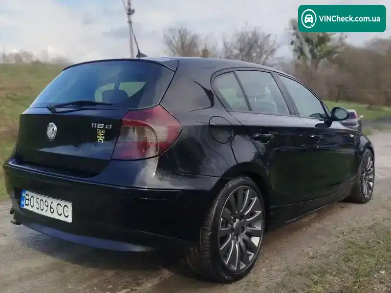 BMW 1 Series 2005, фото з оголошення 2 з 21, VIN WBAUG31010PU08900