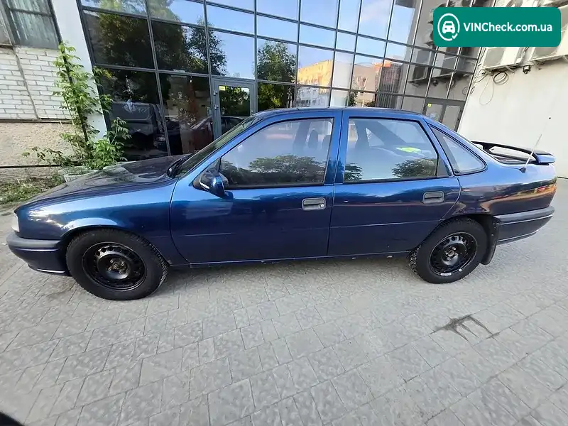 Opel Vectra 1993, фото з оголошення 1 з 20, VIN W0L000087P7543523