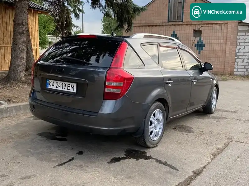 Kia Ceed 2008, фото з оголошення 2 з 15, VIN Y6LFF52229L009755