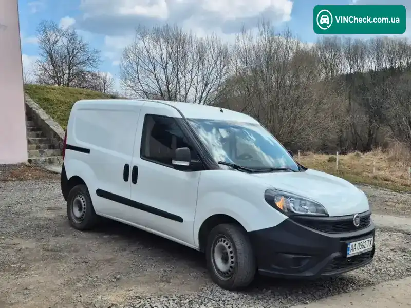 Fiat Doblo 2018, фото з оголошення 1 з 11, VIN ZFA26300006L62339