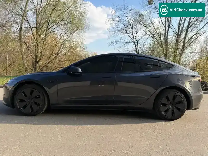 Tesla Model 3 2024, фото з оголошення 2 з 17, VIN 5YJ3E1EB8RF813499