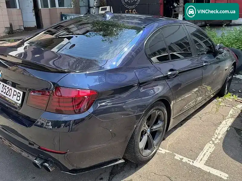 BMW 5 Series 2011, фото з оголошення 2 з 13, VIN WBAFR1C5XBC749674
