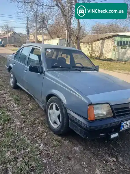 Opel Ascona 1988, фото з оголошення 1 з 4, VIN W0L000087J6029108