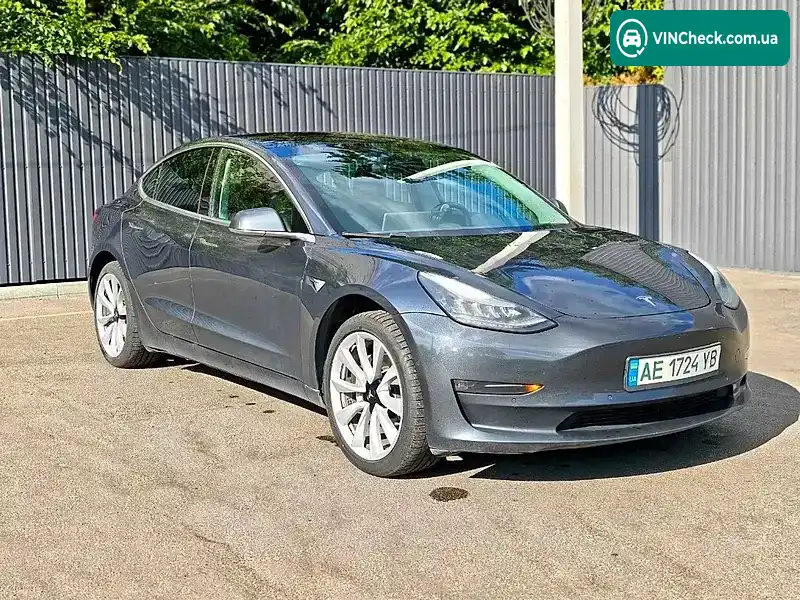 Tesla Model 3 2018, фото з оголошення 2 з 8, VIN 5YJ3E1EB1JF186942