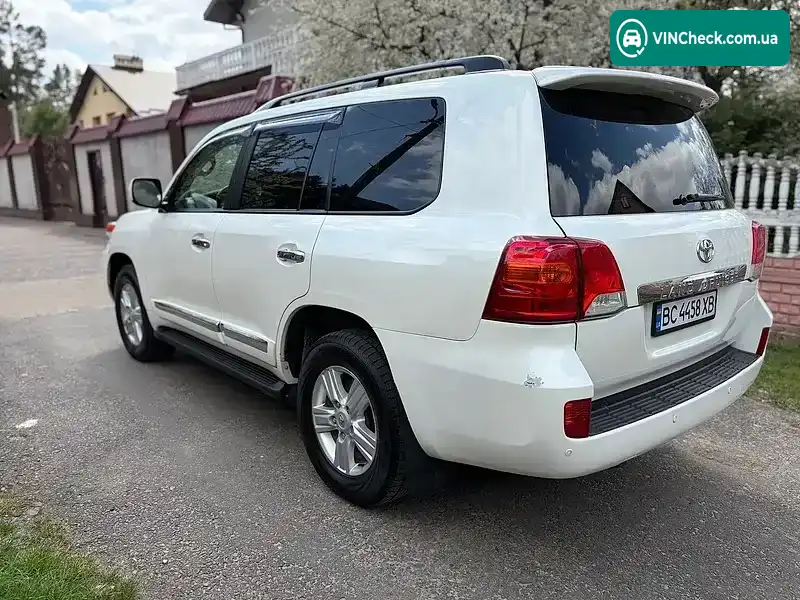 Toyota Land Cruiser 2014, фото з оголошення 2 з 12, VIN JTMCV05J604148792
