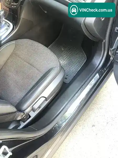 Opel Insignia 2014, фото з оголошення 2 з 16, VIN W0LGT8EL2E1138615