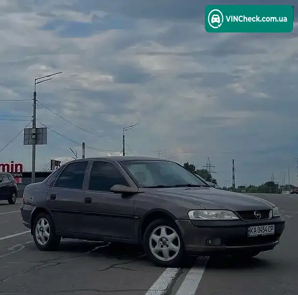 Opel Vectra 1998, фото з оголошення 2 з 7, VIN W0L0JBF19W1070981