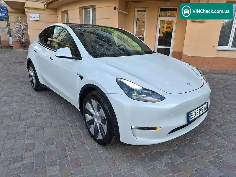Tesla Model Y 2023, фото з оголошення 2 з 20, VIN 7SAYGDEE7PF661825