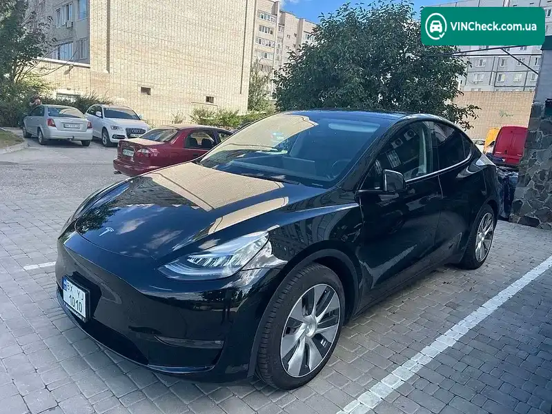 Tesla Model Y 2021, фото з оголошення 1 з 10, VIN 7SAYGDEE2NF332379