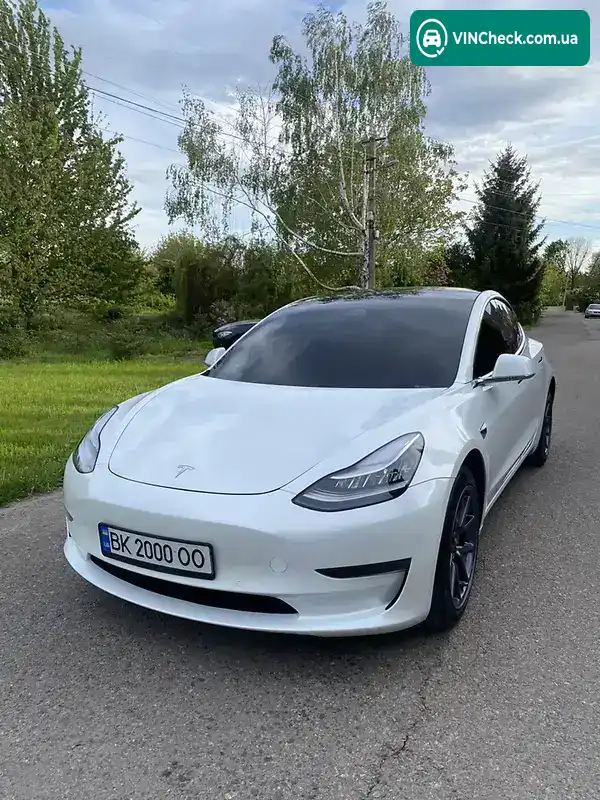 Tesla Model 3 2019, фото з оголошення 2 з 20, VIN 5YJ3E1EA5KF425238