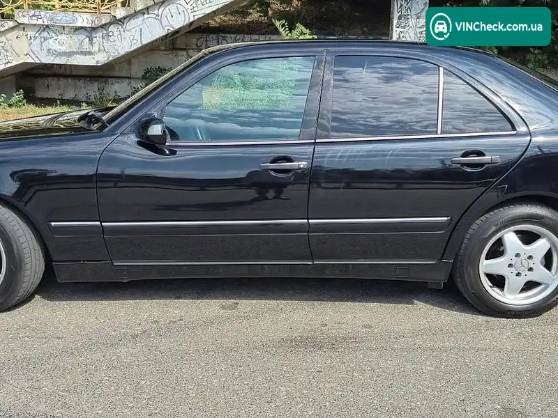 Mercedes-Benz E-Class 1998, фото з оголошення 2 з 15, VIN WDB2100171A413522