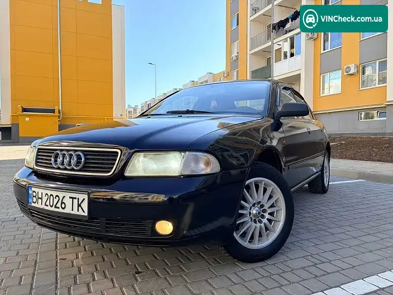 Audi A4 1996, фото з оголошення 1 з 13, VIN WAUZZZ8DZTA127376