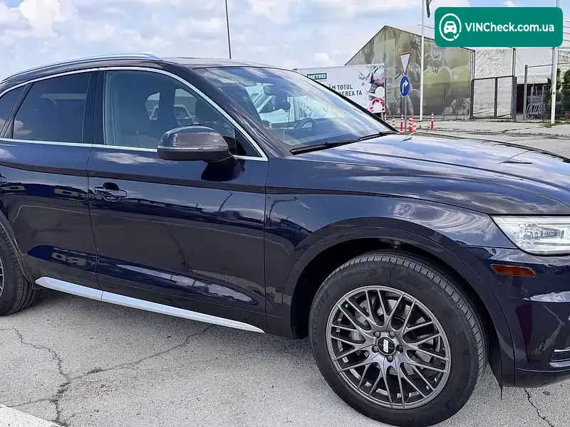 Audi Q5 2018, фото з оголошення 2 з 20, VIN WA1BNAFY2J2216137