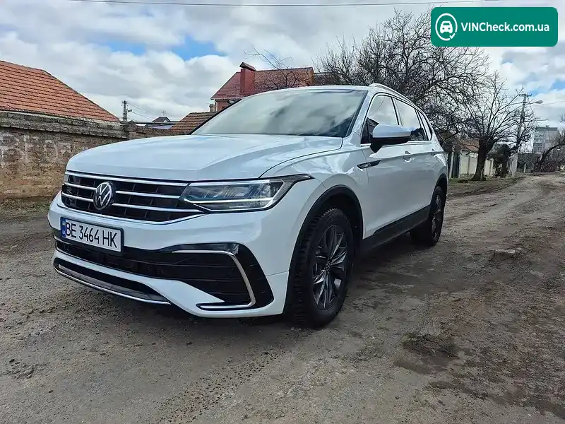 Volkswagen Tiguan 2022, фото з оголошення 1 з 20, VIN 3VV3B7AX6NM108799