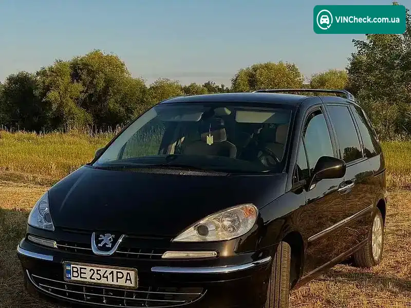 Peugeot 807 2011, фото з оголошення 2 з 13, VIN VF3EBRHD8BZ030299