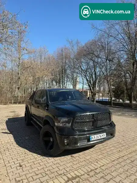 Ram 1500 2021, фото з оголошення 2 з 14, VIN 1C6RR7TT9MS521974