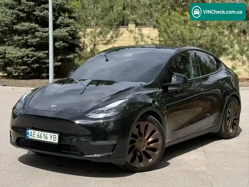 Tesla Model Y 2023, фото з оголошення 1 з 16, VIN 7SAYGDEF8PF891544