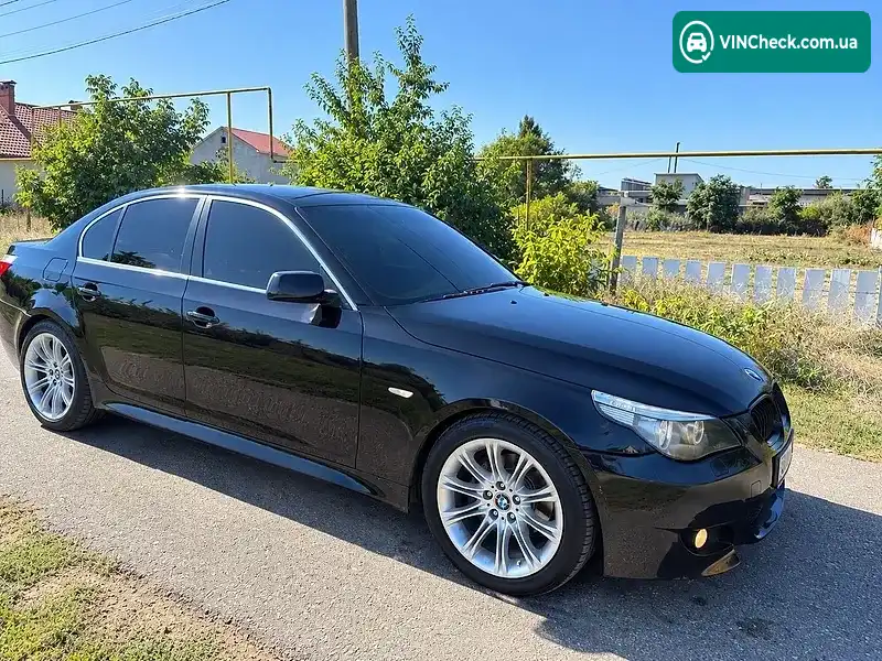 BMW 5 Series 2004, фото з оголошення 2 з 13, VIN WBANC71080B631004