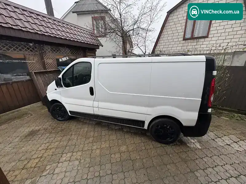 Renault Trafic 2001, фото з оголошення 1 з 8, VIN VF1FLABA52V119551