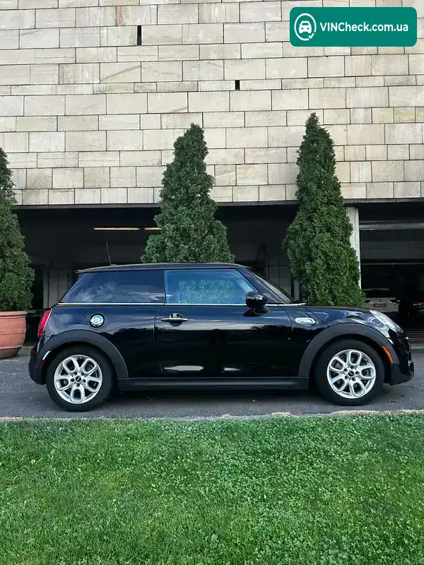 MINI Coupe 2015, фото з оголошення 2 з 16, VIN WMWXP7C50G2A43021