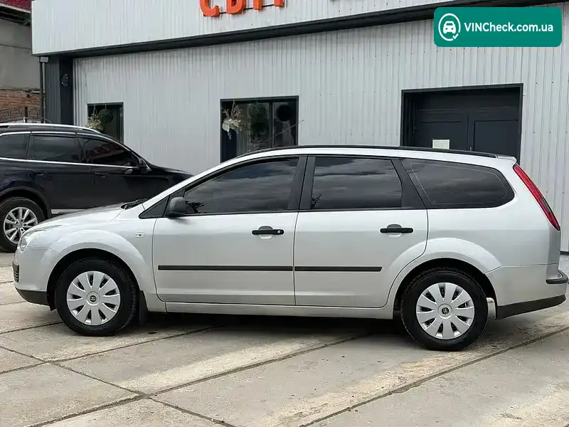 Ford Focus 2005, фото з оголошення 2 з 16, VIN WF0WXXGCDW5R19665