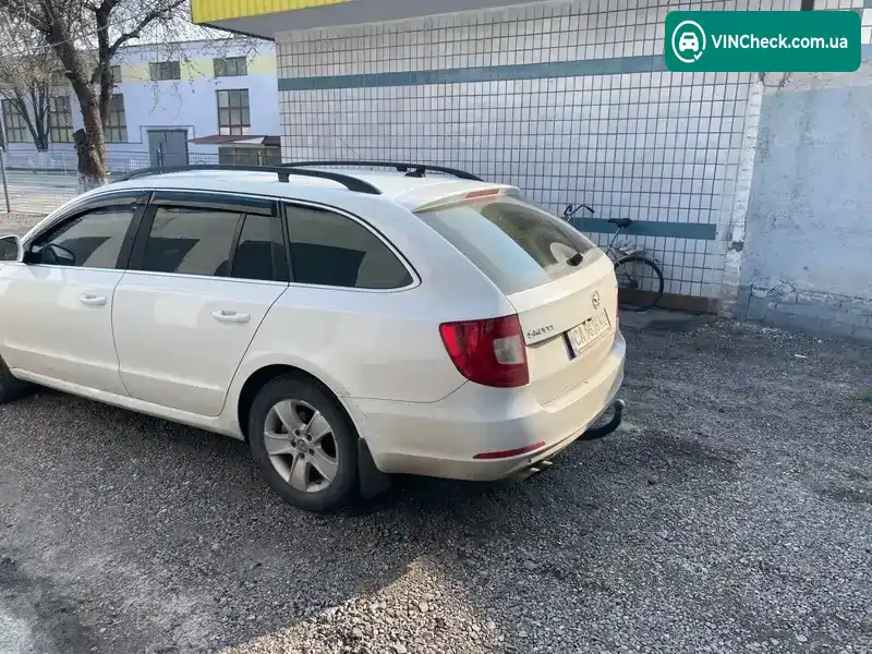 Skoda Superb 2013, фото з оголошення 2 з 20, VIN TMBJF73T8D9048624