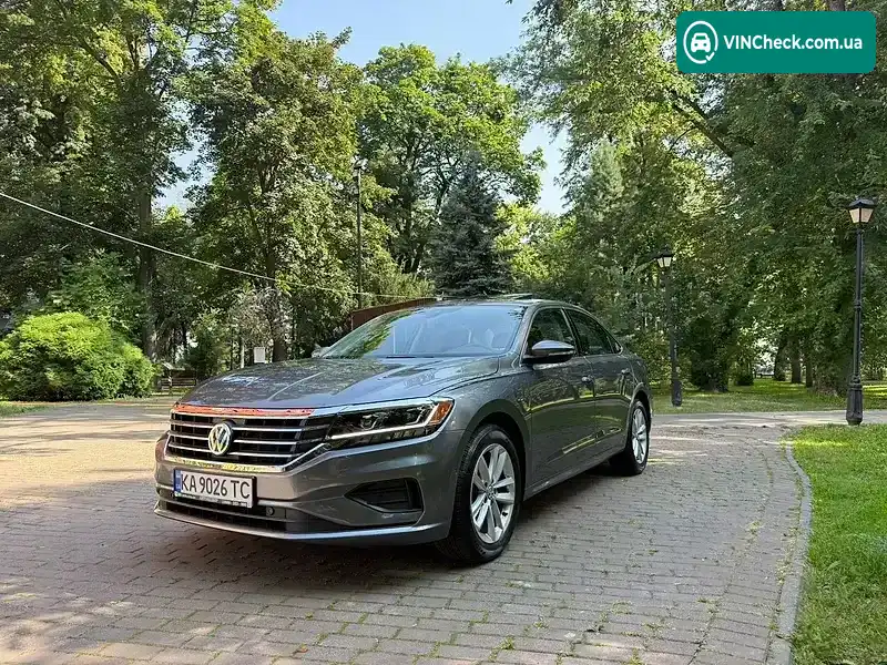 Volkswagen Passat 2020, фото з оголошення 2 з 20, VIN 1VWUA7A31LC010617