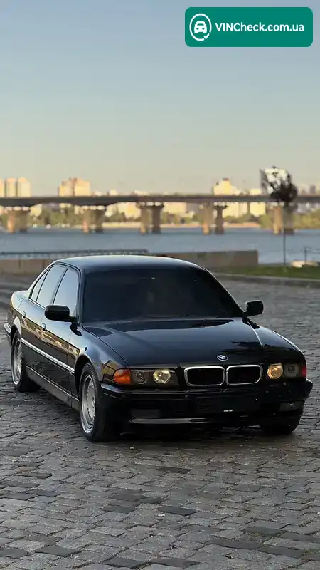 BMW 7 Series 1996, фото з оголошення 1 з 16, VIN WBAGF41070DK30806