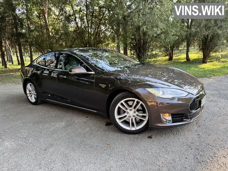 Tesla Model S 2013, фото з оголошення 1 з 21, VIN 5YJSA1BC8DFP10144