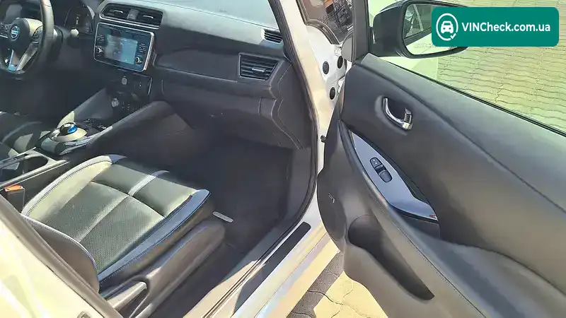 Nissan Leaf 2018, фото з оголошення 2 з 2, VIN 1N4AZ1CP0JC305769