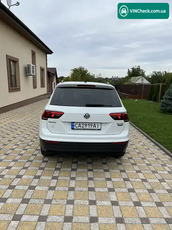 Volkswagen Tiguan 2017, фото з оголошення 1 з 17, VIN WVGZZZ5NZHW886295