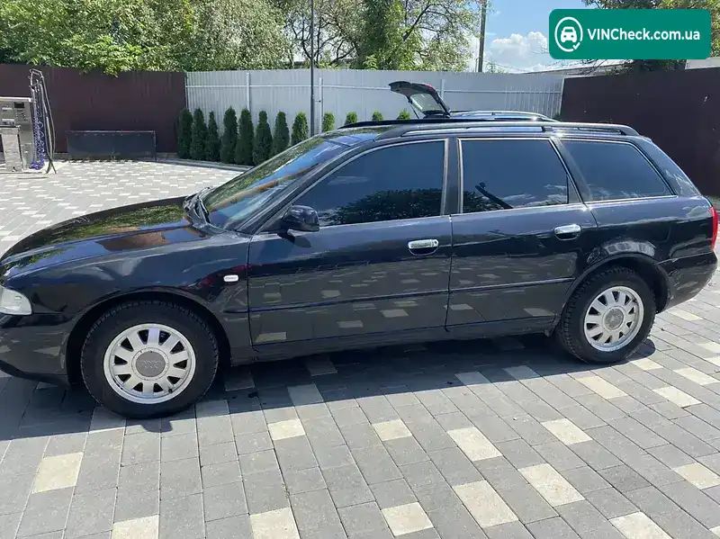 Audi A4 1999, фото з оголошення 2 з 20, VIN WAUZZZ8DZYA031884