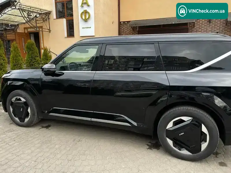 Kia EV9 2023, фото з оголошення 2 з 21, VIN KNDADFS59R6035988